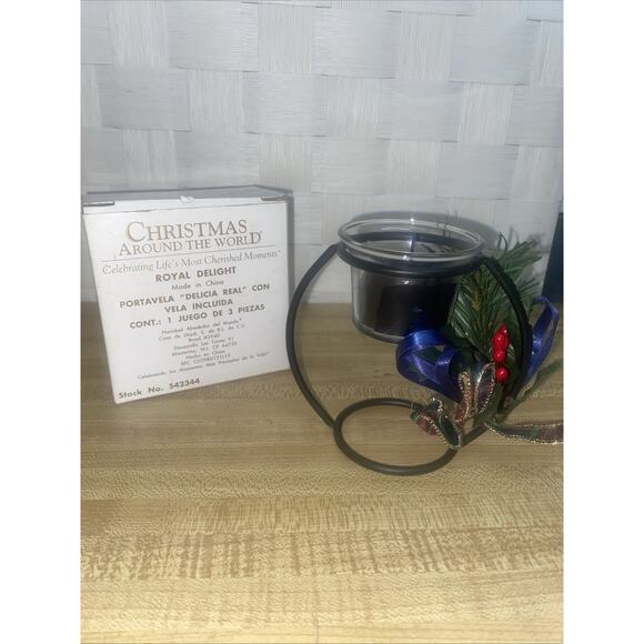 House of Lloyd Christmas Around The World Royal Delight Candle Holder 4” Tall - Picture 1 of 8
